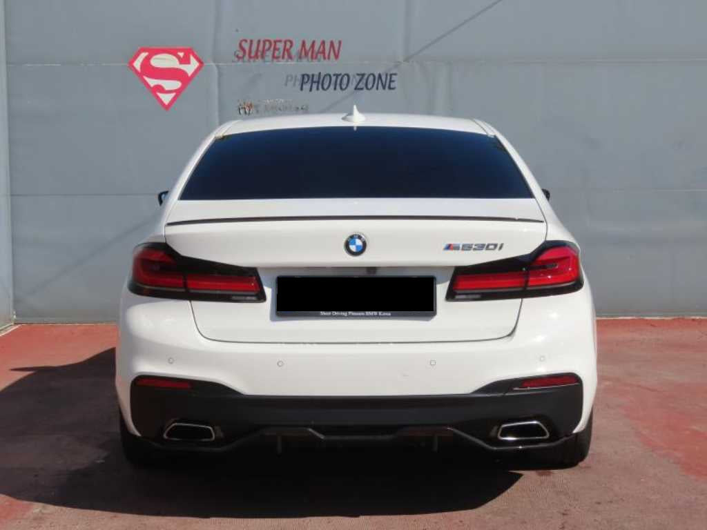 BMW 5-Series — photo 04