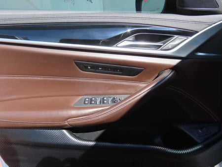 BMW 5-Series — photo 14