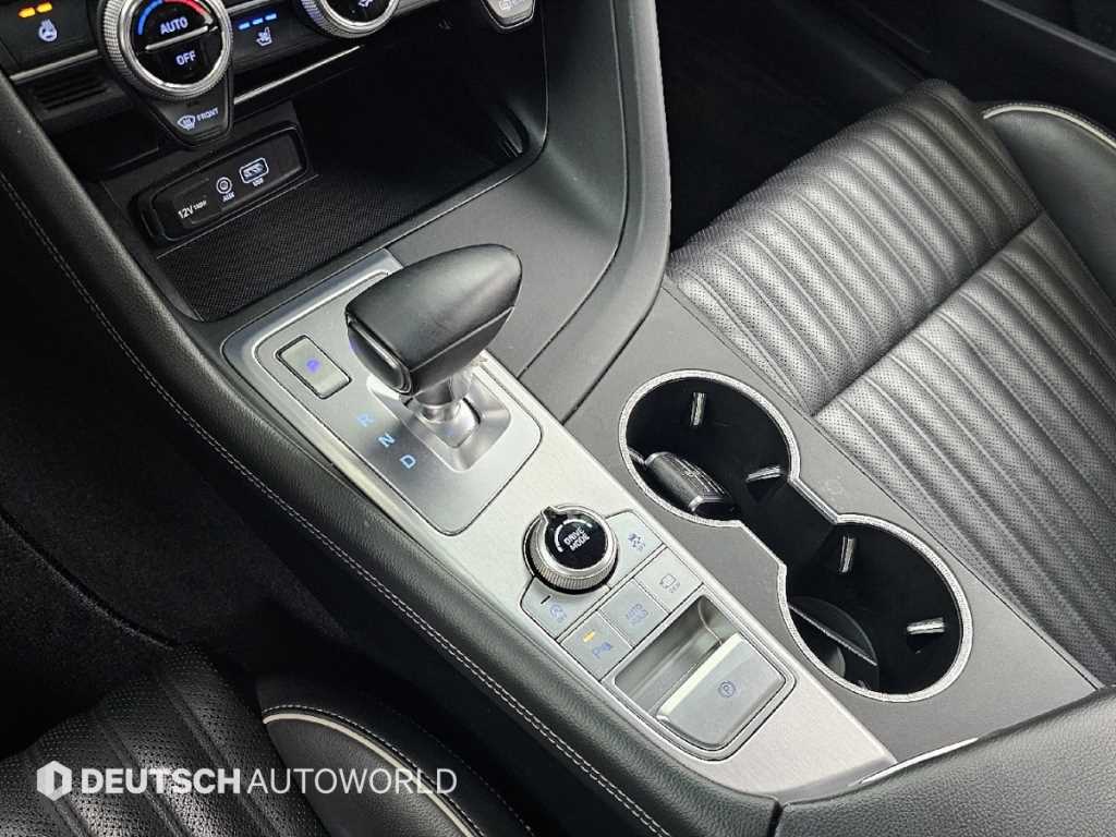 Genesis G70 — photo 09