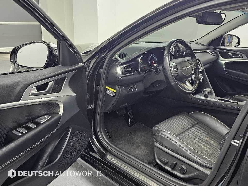 Genesis G70 — photo 11