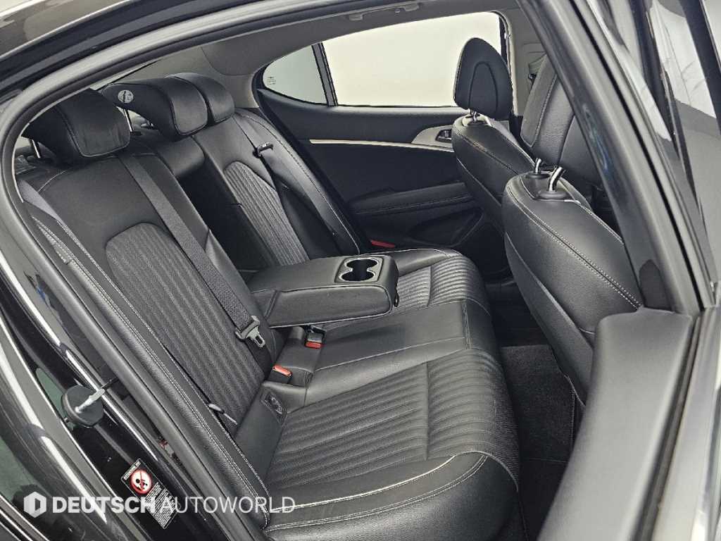 Genesis G70 — photo 12