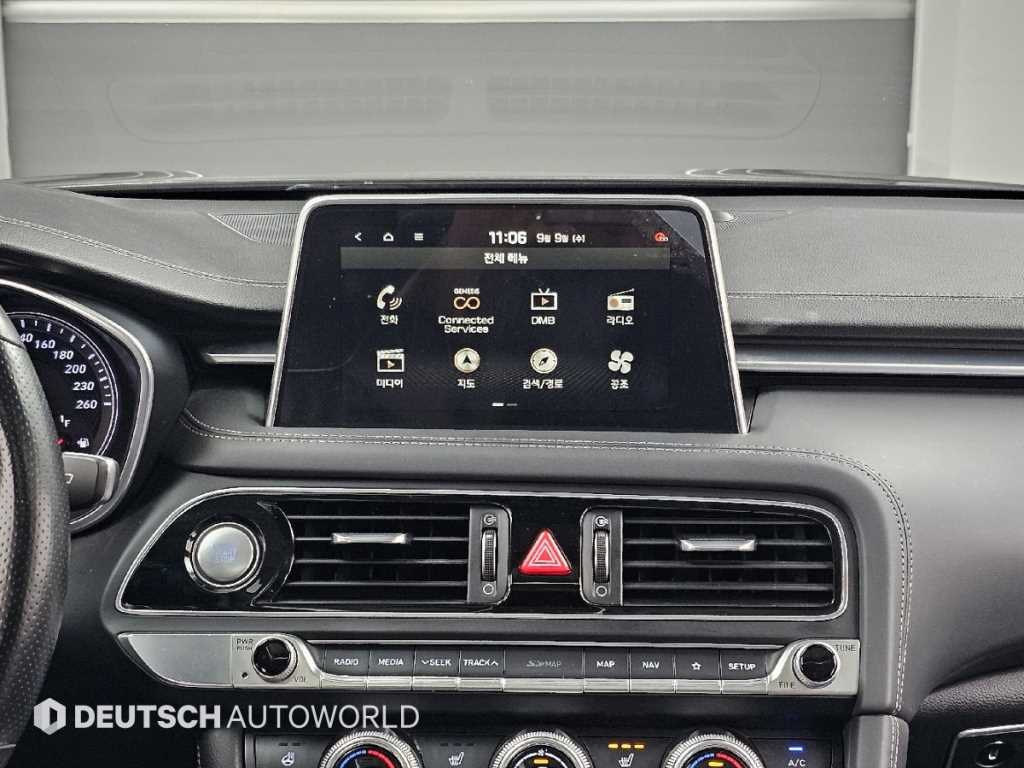 Genesis G70 — photo 14