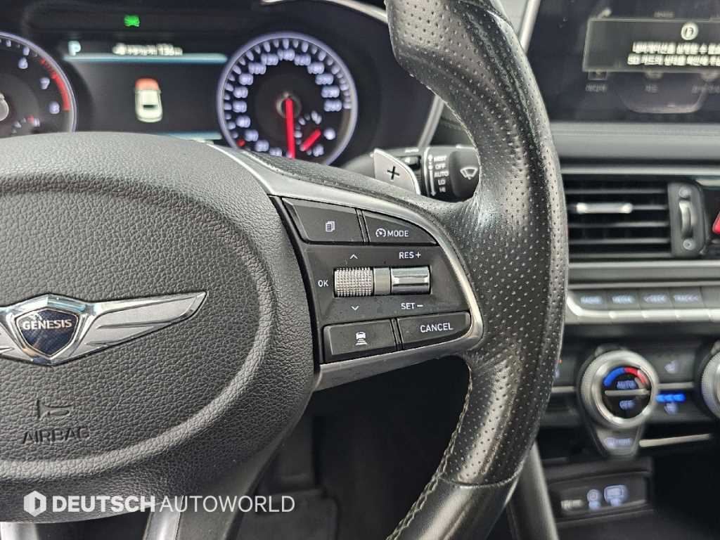 Genesis G70 — photo 17