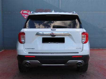Ford Explorer — photo 08
