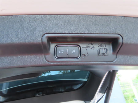 Ford Explorer — photo 13