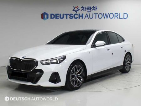 BMW 5-Series — photo 01