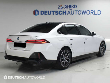 BMW 5-Series — photo 02