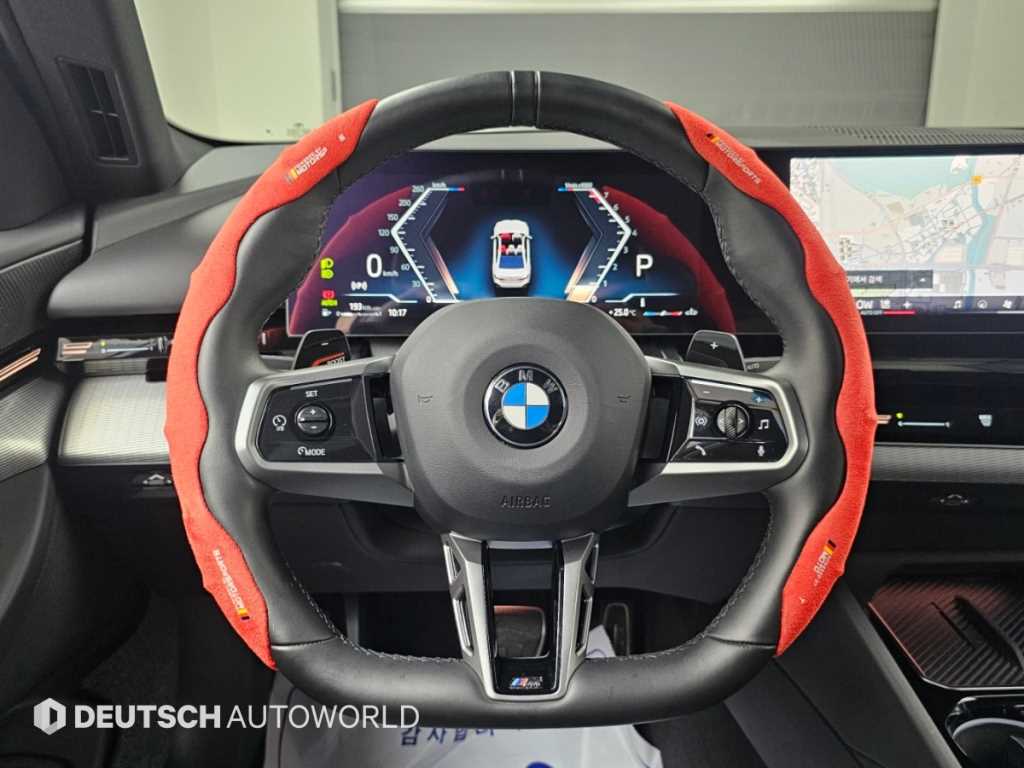 BMW 5-Series — photo 13