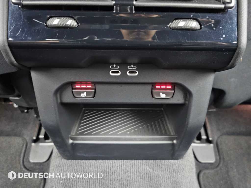 BMW 5-Series — photo 16