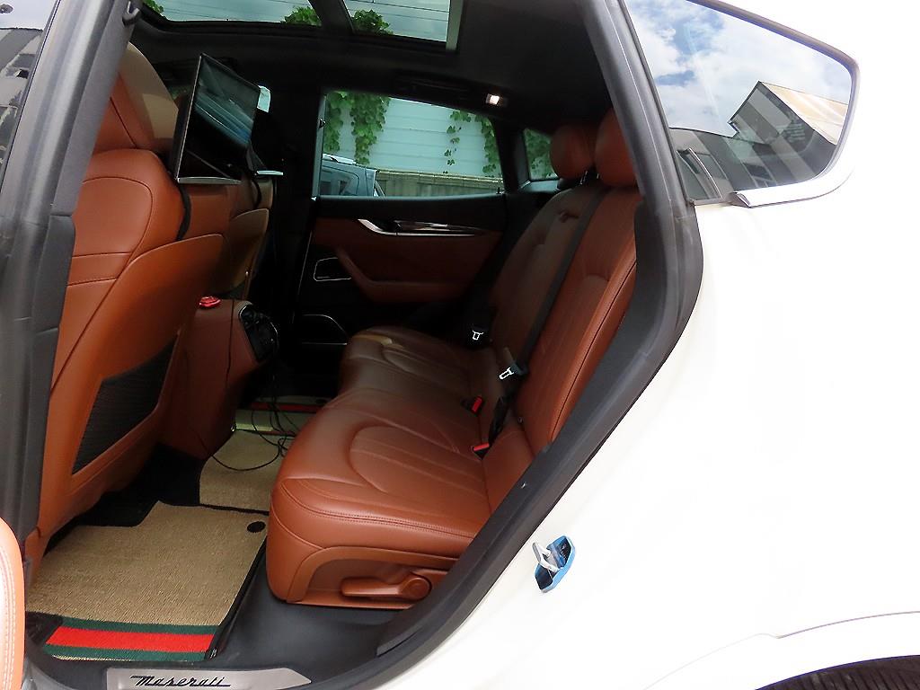 Maserati Levante — photo 06