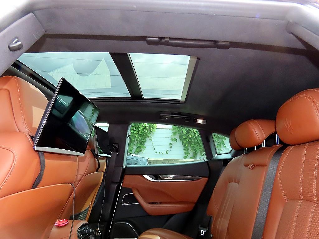 Maserati Levante — photo 17