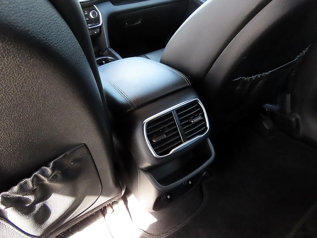 Hyundai Santafe — photo 17