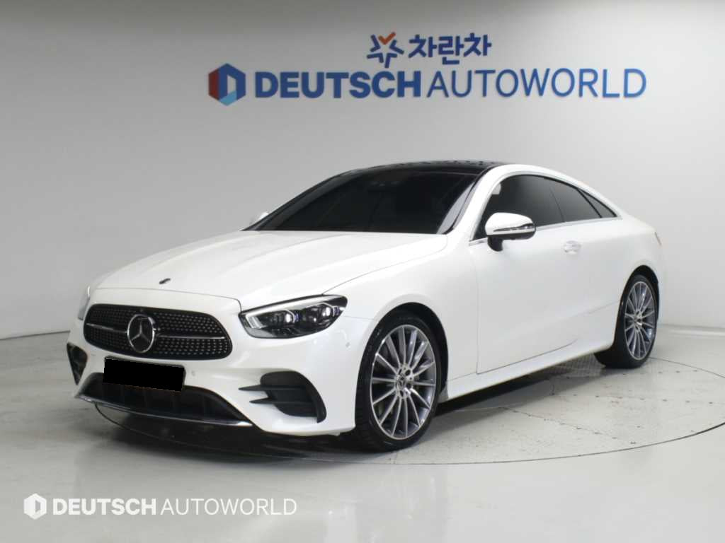 Mercedes-Benz E-Class — photo 01