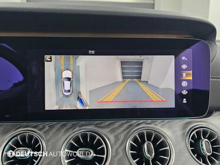 Mercedes-Benz E-Class — photo 15