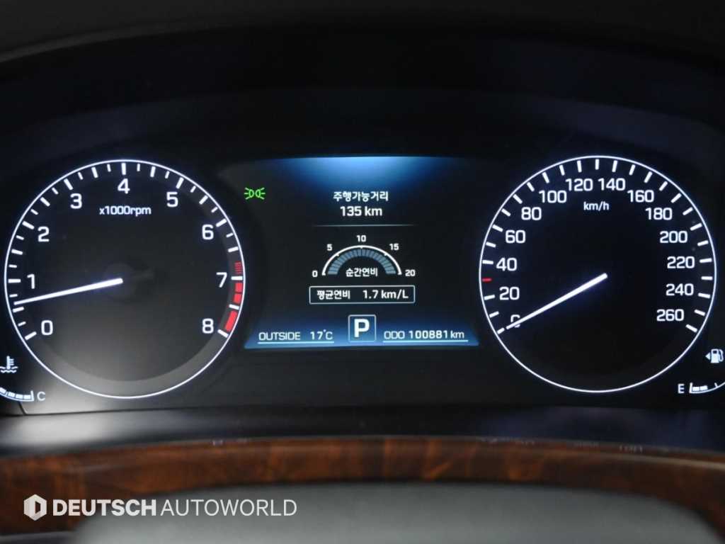 Hyundai Equus — photo 08