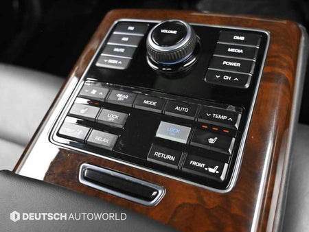 Hyundai Equus — photo 16