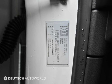 Toyota Alphard — photo 20