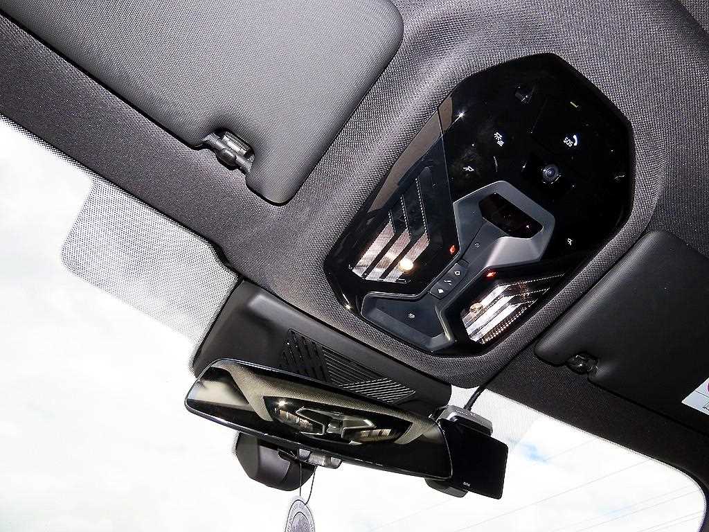 BMW 5-Series — photo 15