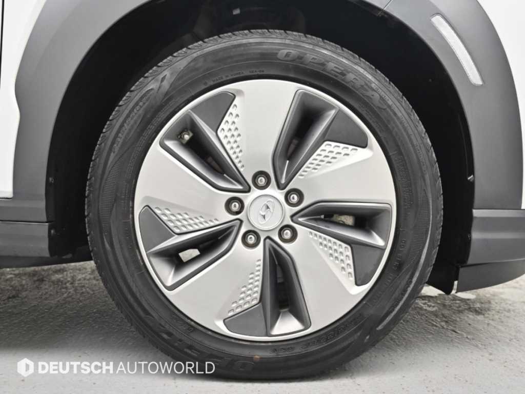 Hyundai Kona — photo 05