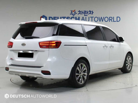 Kia Carnival — photo 02