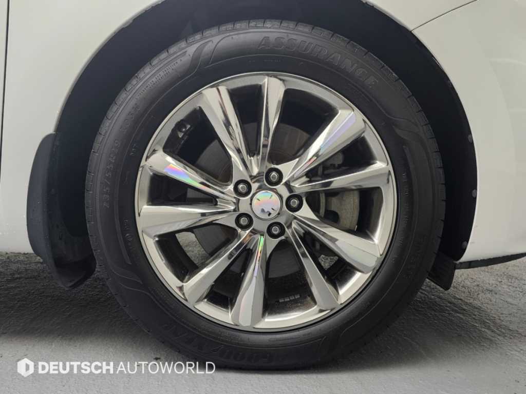 Kia Carnival — photo 05