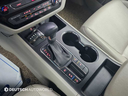 Kia Carnival — photo 09