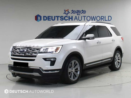 Ford Explorer — photo 01