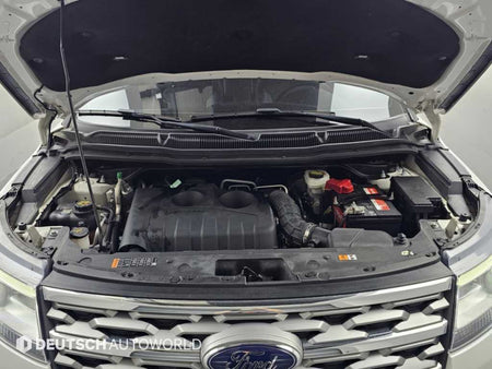 Ford Explorer — photo 06