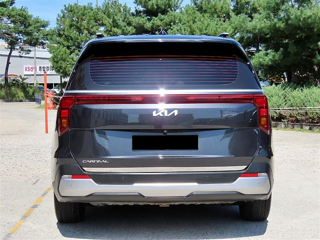 Kia Carnival — photo 04