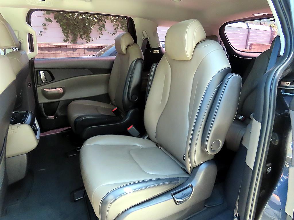 Kia Carnival — photo 06