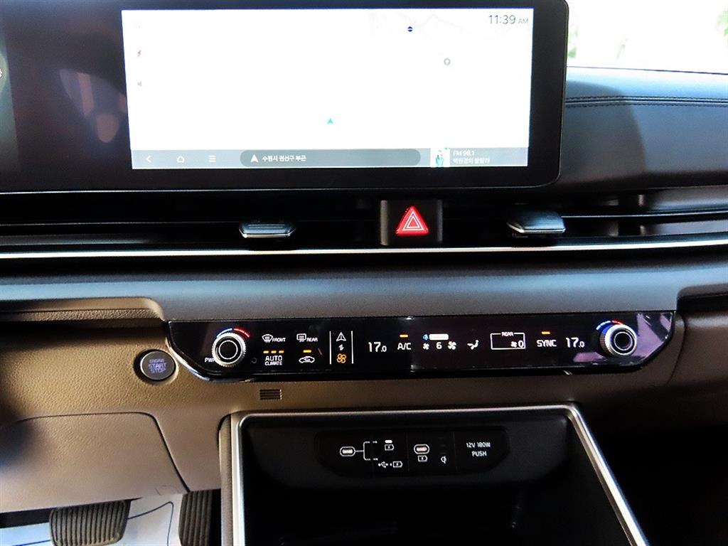 Kia Carnival — photo 14