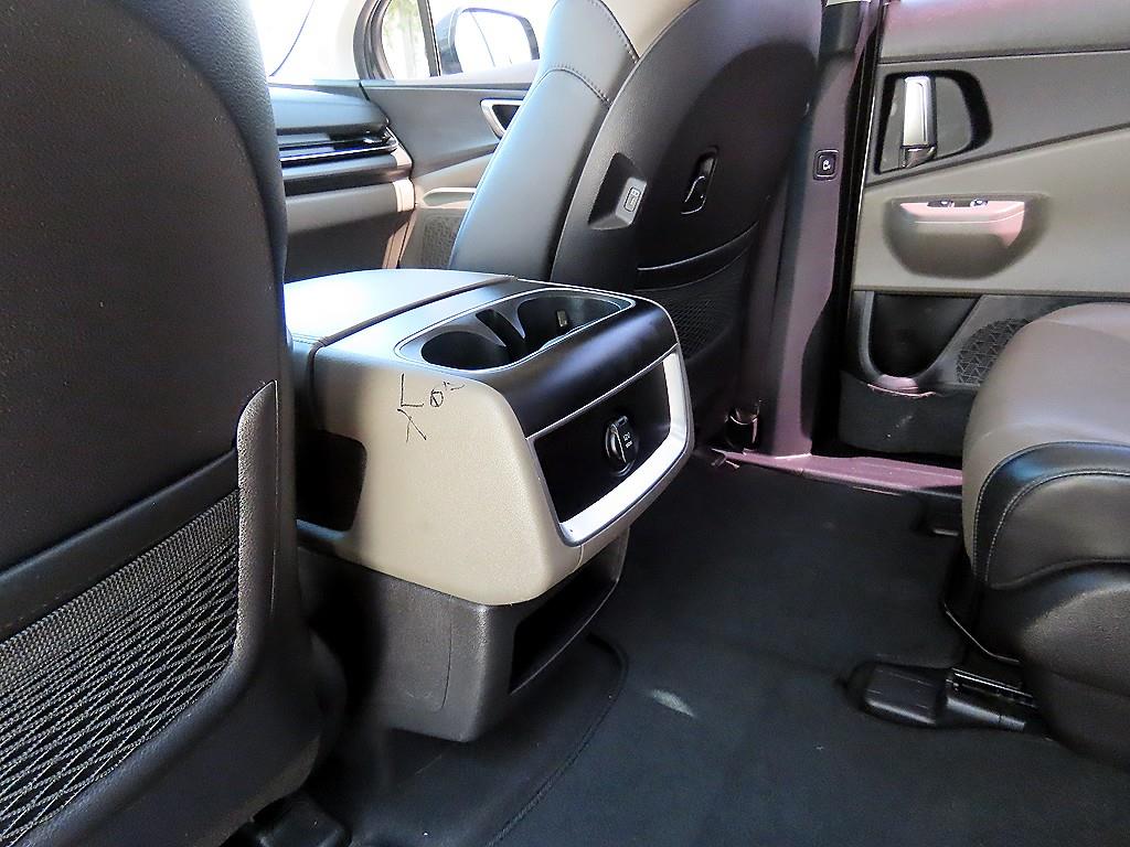 Kia Carnival — photo 18