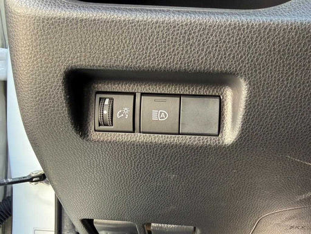 Toyota RAV4 — photo 12