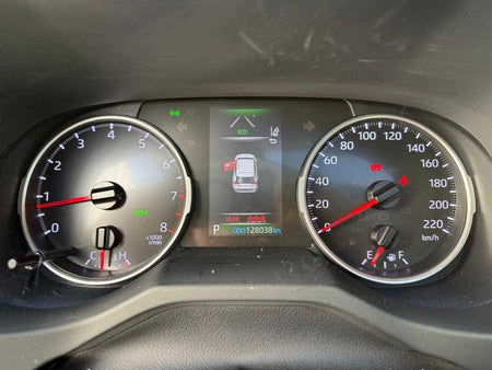 Toyota RAV4 — photo 17