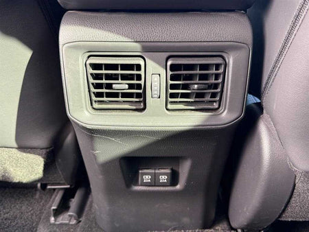 Toyota RAV4 — photo 18