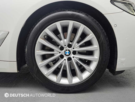 BMW 5-Series — photo 05