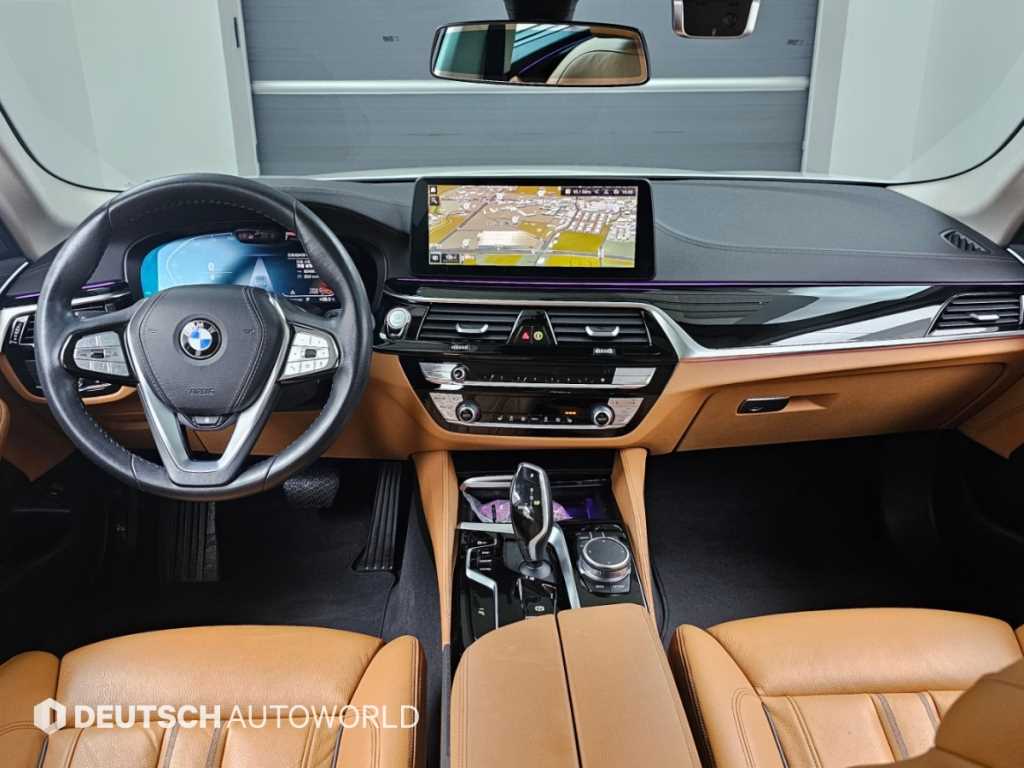BMW 5-Series — photo 07