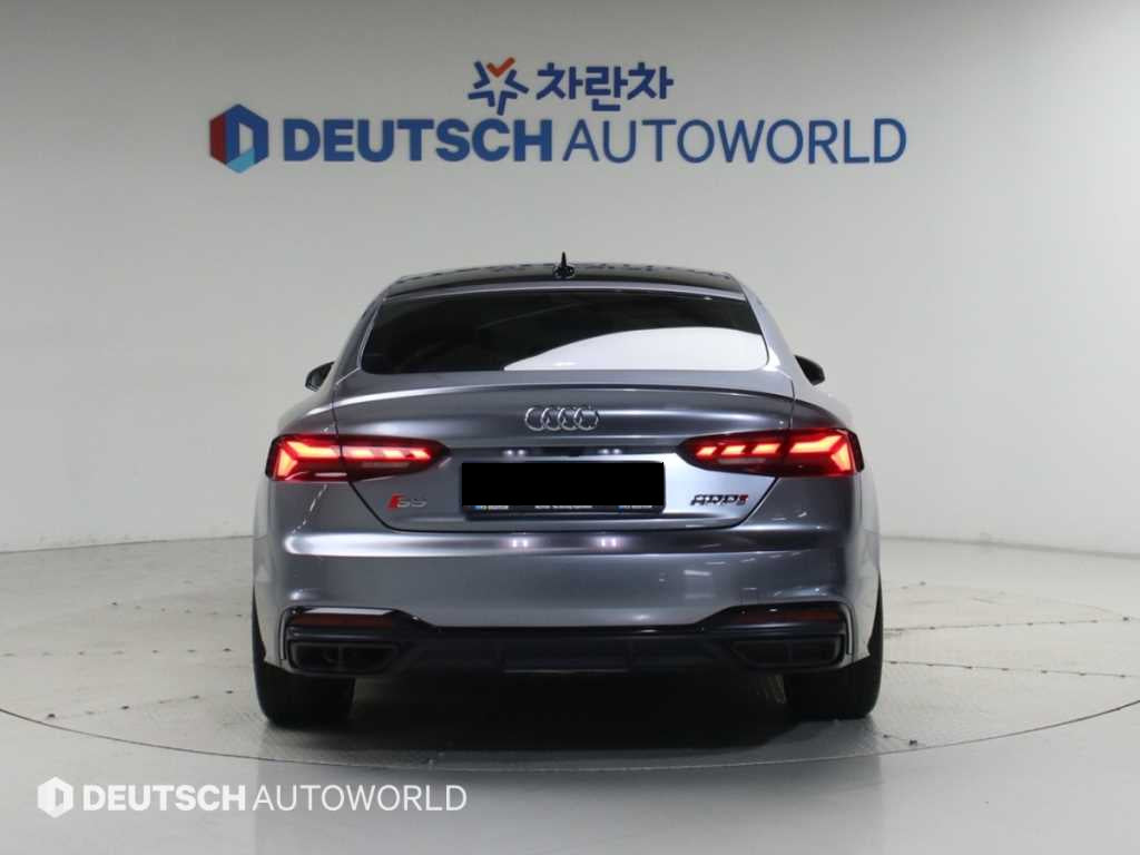Audi A5 — photo 04