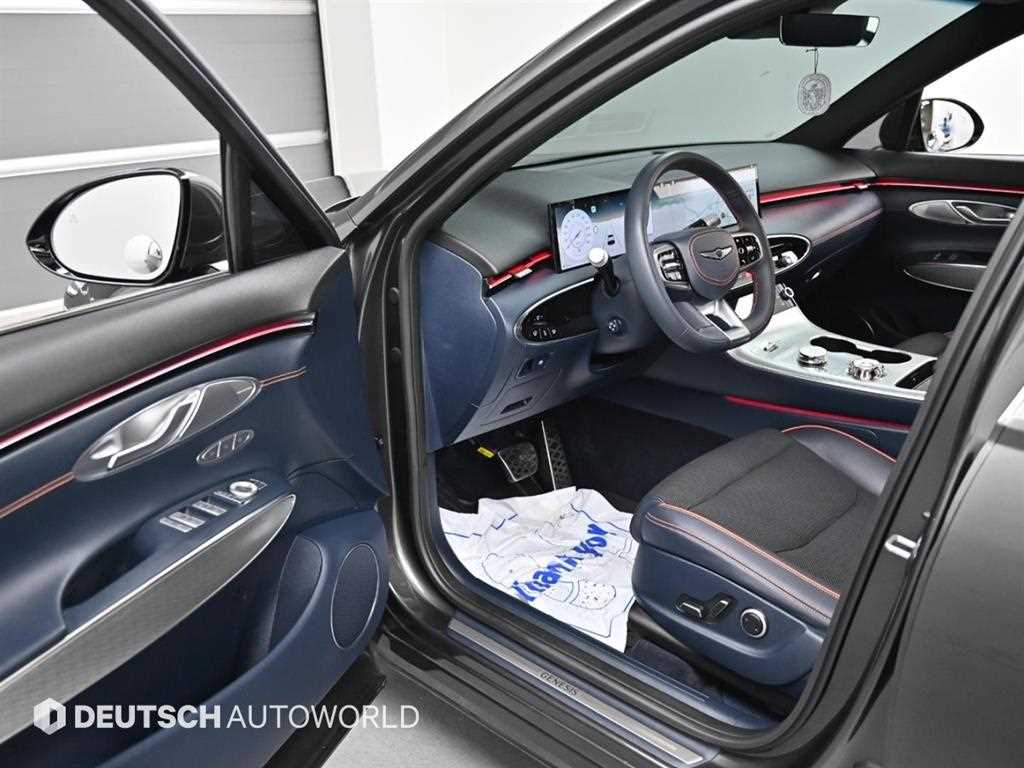 Genesis GV70 — photo 11