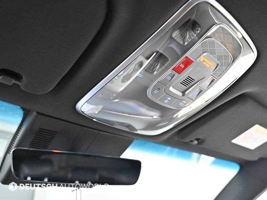 Genesis GV70 — photo 18