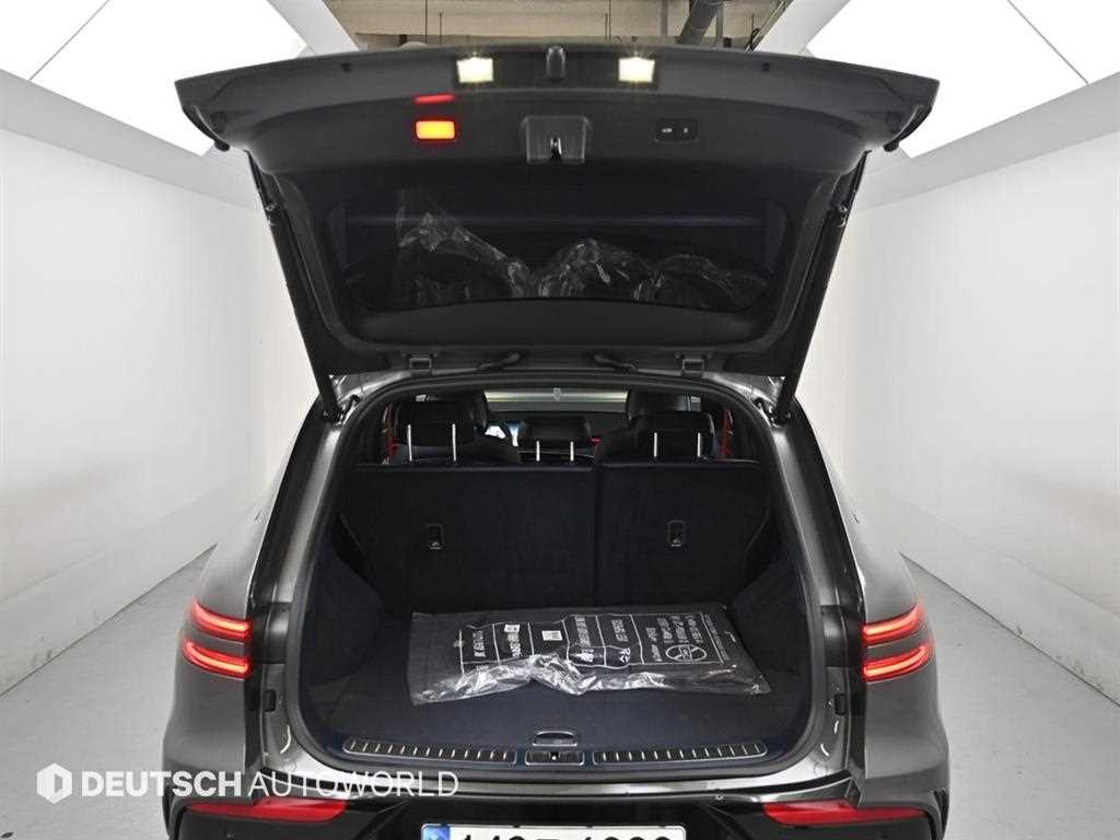 Genesis GV70 — photo 19