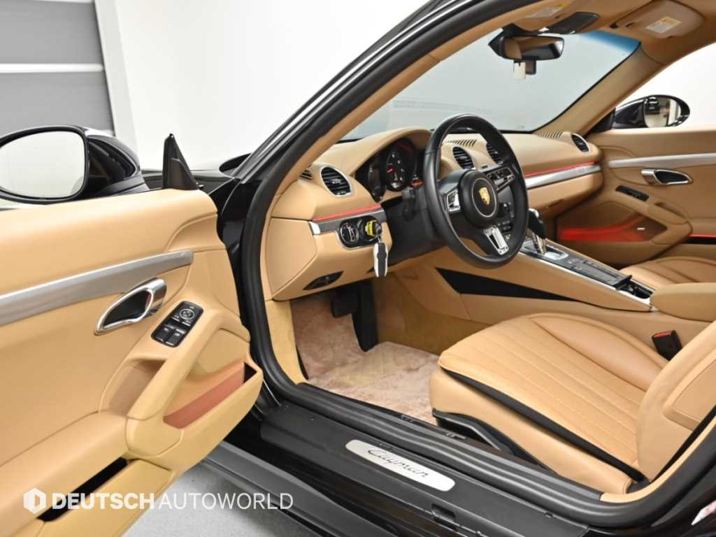 Porsche 718 — photo 11