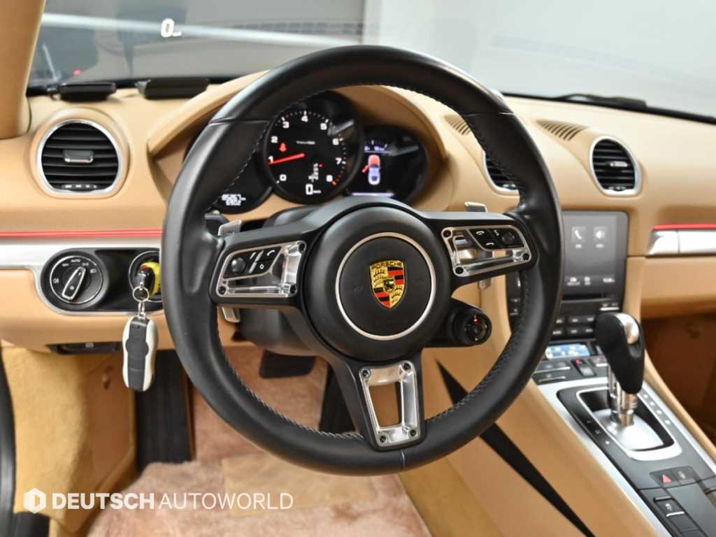 Porsche 718 — photo 13