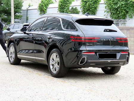 Genesis GV70 — photo 03