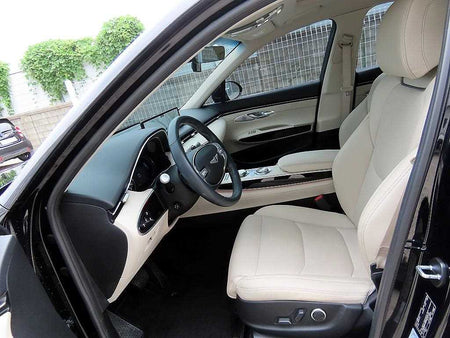 Genesis GV70 — photo 05