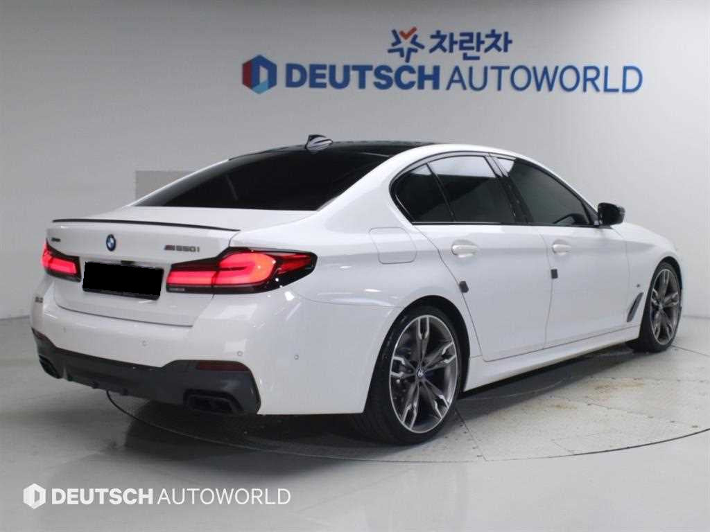 BMW 5-Series — photo 02