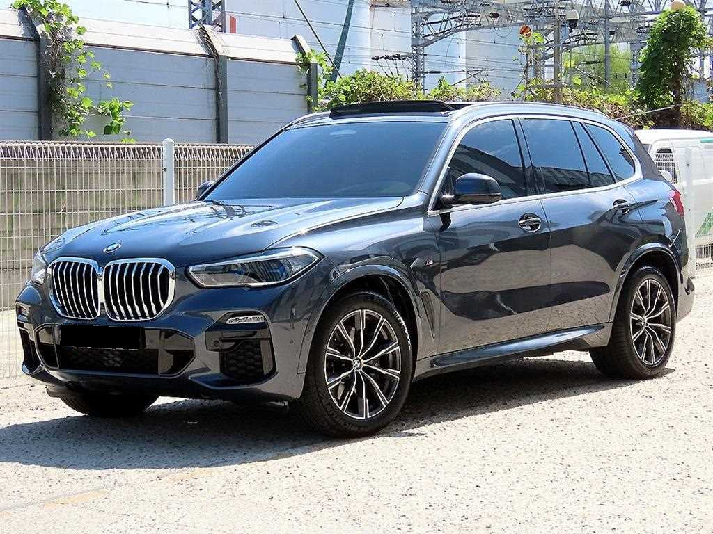BMW X5 — photo 02