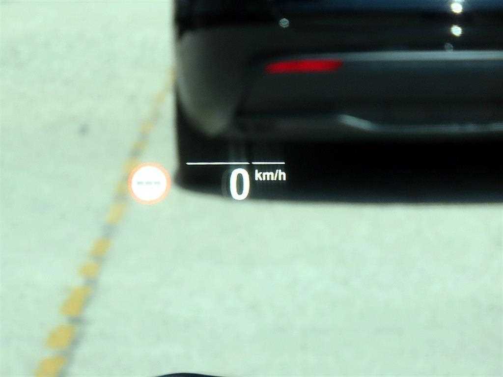 BMW X5 — photo 10