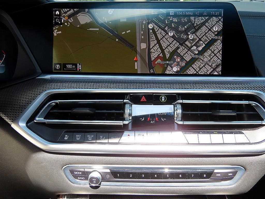 BMW X5 — photo 13