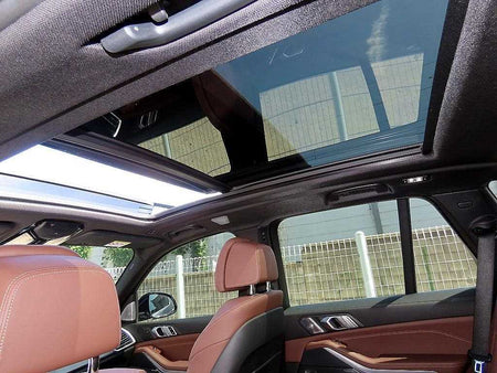 BMW X5 — photo 17